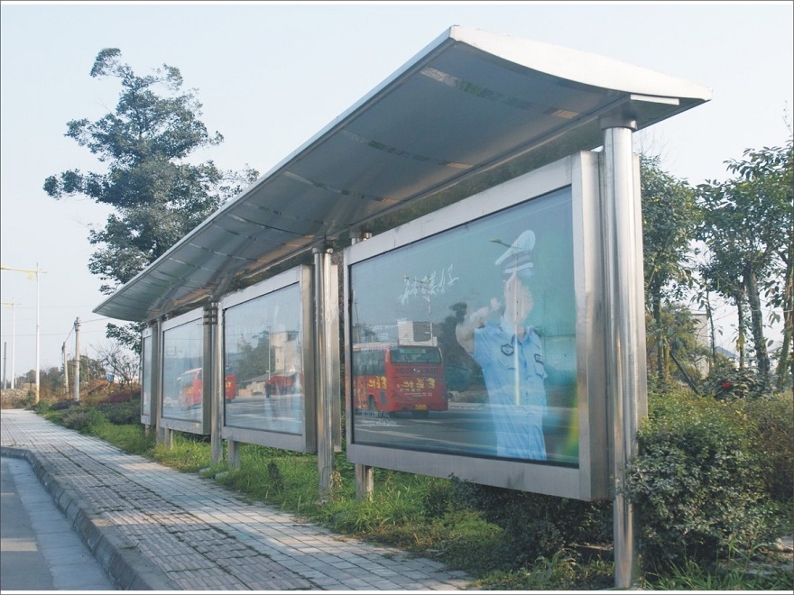 四川省通江縣不銹鋼站臺安裝完成